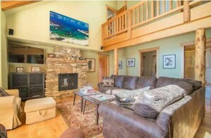 Cabin, 5 phòng ngủ | Phòng khách