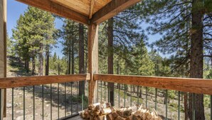 Balcony - Gold Bend 5111 by Tahoe Mountain Properties (Truckee)