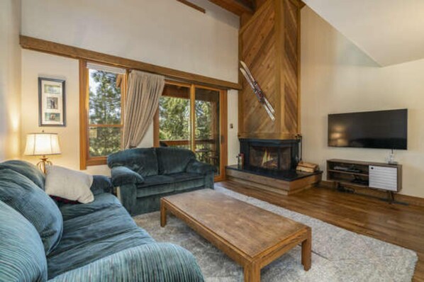 Condo, 3 Bedrooms | Living room - Gold Bend 5111 by Tahoe Mountain Properties (Truckee)
