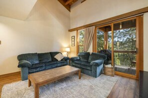 Condo, 3 Bedrooms | Living room - Gold Bend 5111 by Tahoe Mountain Properties (Truckee)