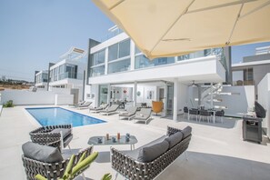 Pool - Protaras Holiday Villa Bp13 (Pernera)