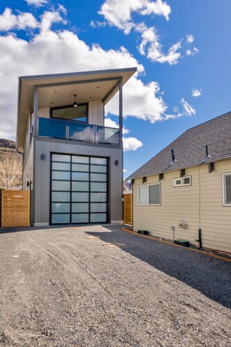 Sunland Funland Tower