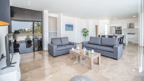 Uklassifisert bilde, 2 av 24, knapp