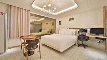 Decoración personalizada, muebles diferentes y wifi gratis