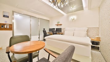 Suite | 1 bedroom, individually decorated, individually furnished, free WiFi