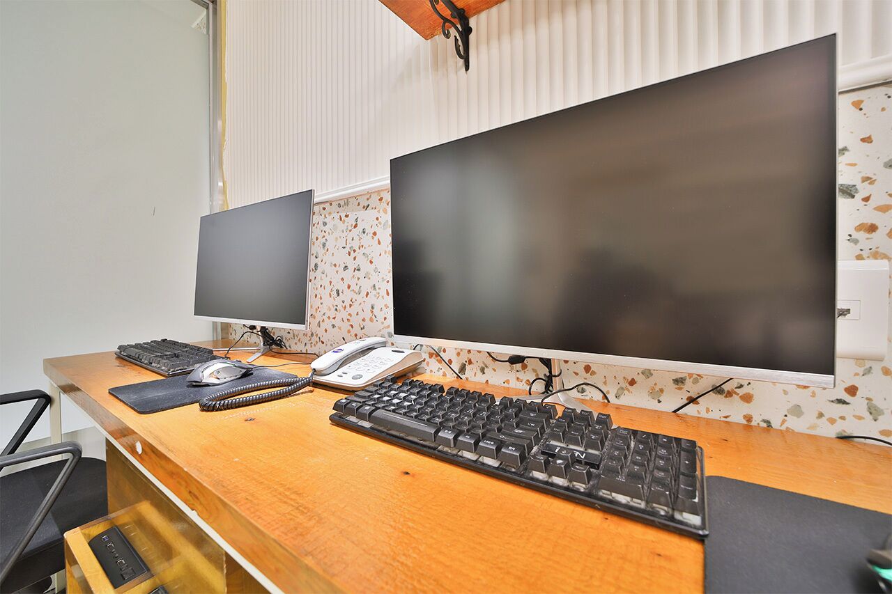 suite | 1 bedroom, individually decorated, individually furnished, free wifi