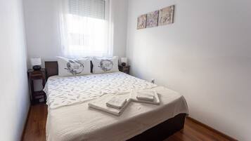1 bedroom, iron/ironing board, free WiFi
