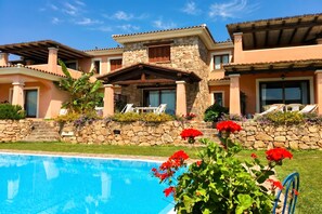 Familieleilighet, 2 soverom, 2 bad (Le Dimore di Nettuno 1 With Pool) | Eksteriør