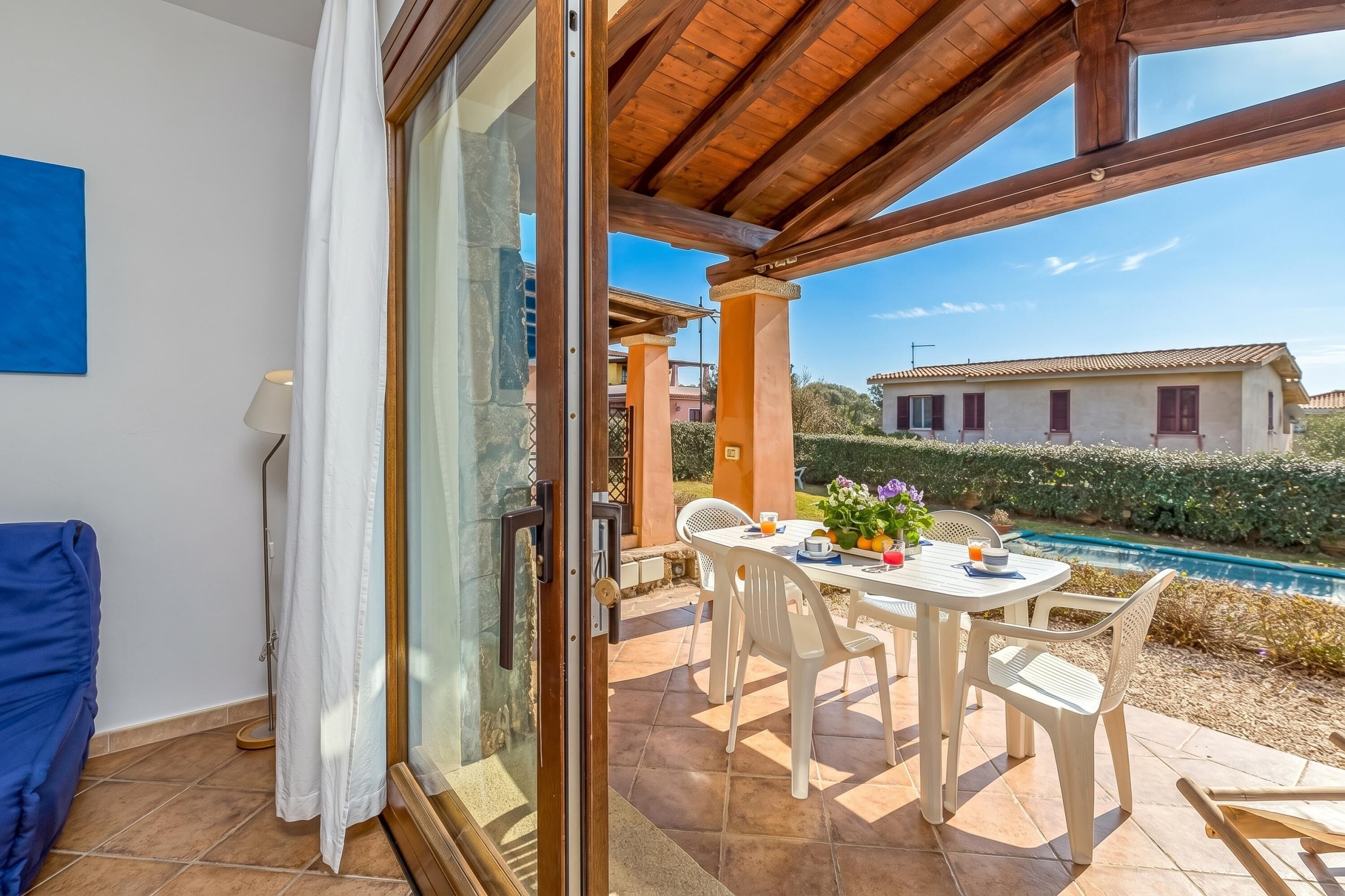 Familienapartment, Mehrere Schlafzimmer, 2 Bäder (Le Dimore di Nettuno 2 With Pool) | Speisen im Freien