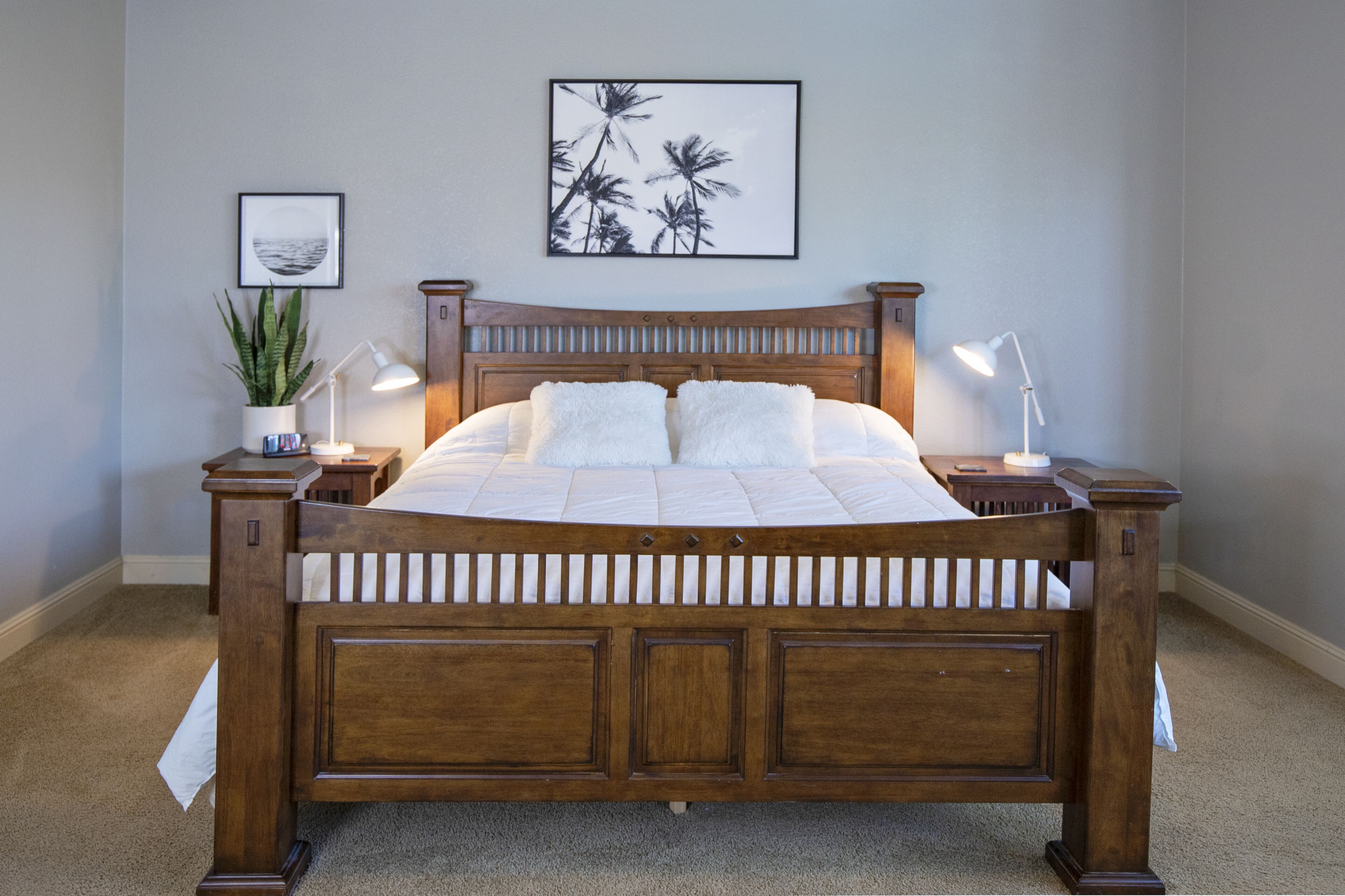 5 dormitoris, escriptori i planxa i posts de planxar 