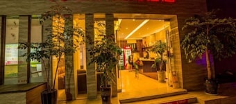 Moore Hotel Yuxi