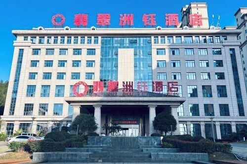 Feicui Zhouyu Hotel