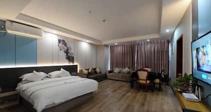 Hongye Holiday Hotel