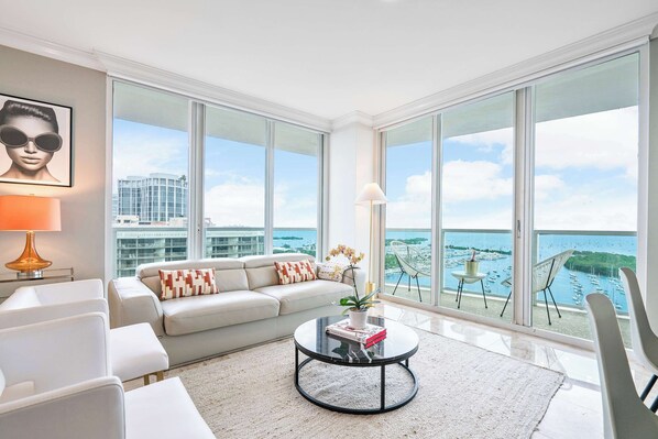 Televisie en een kantoor