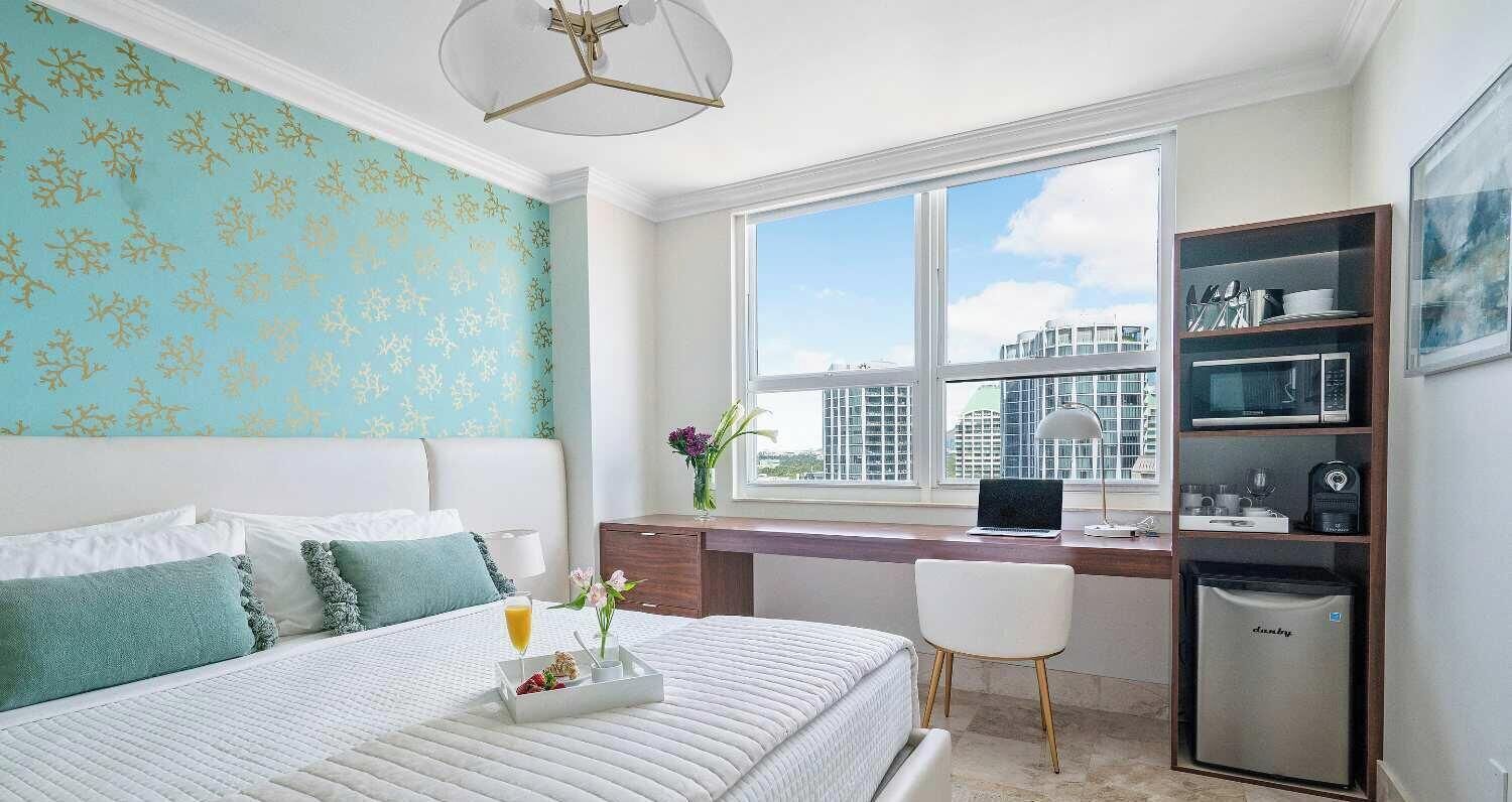 Bügeleisen/Bügelbrett, Reisekinderbett, WLAN, Bettwäsche