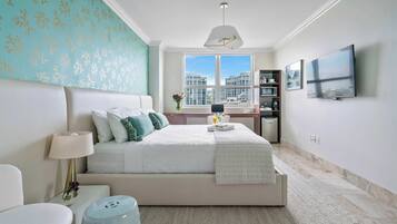 BĂŒgeleisen/BĂŒgelbrett, Reisekinderbett, WLAN, BettwĂ€sche