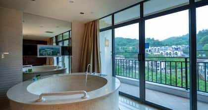 Yichun Grand Metropark Resort