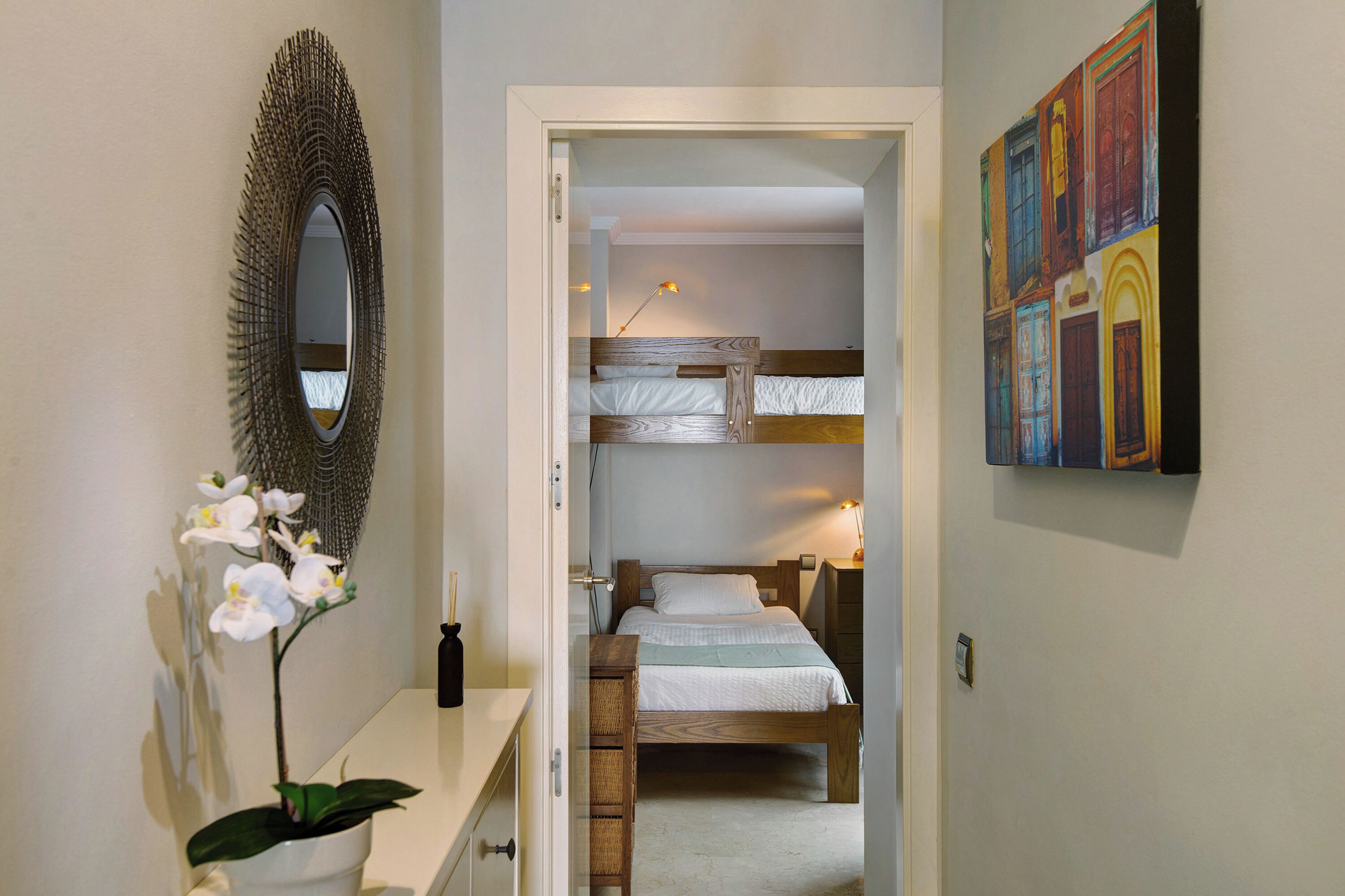 2 habitaciones, tabla de planchar con plancha y wifi gratis 