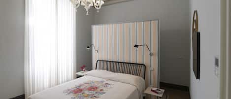 2 quartos, ferros/tábuas de passar roupa, Wi-Fi de cortesia