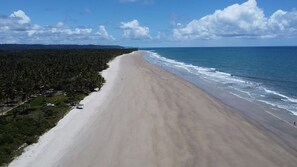 Beach - Glass lacquer! Jacuzzi on the sand with gourmet area! (BA)