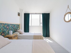 3 sovrum, strykjärn/strykbräda, gratis wi-fi och sängkläder