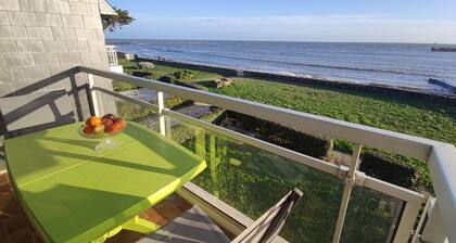 3-Room Apartment with Balcony and Parking - Sarzeau