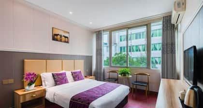 Gongbaofu Hotel