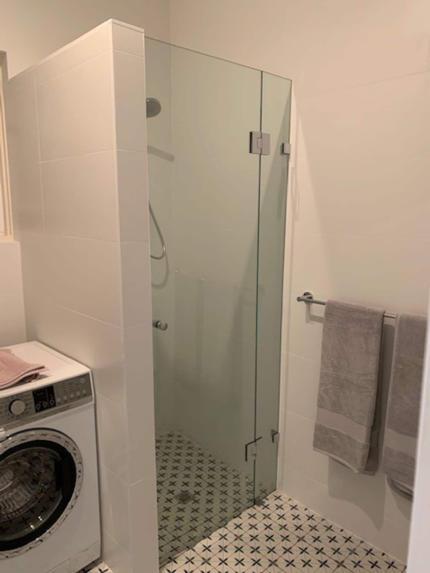 Clean and Stylish. Close to CBD. Newly renovated. — image 7