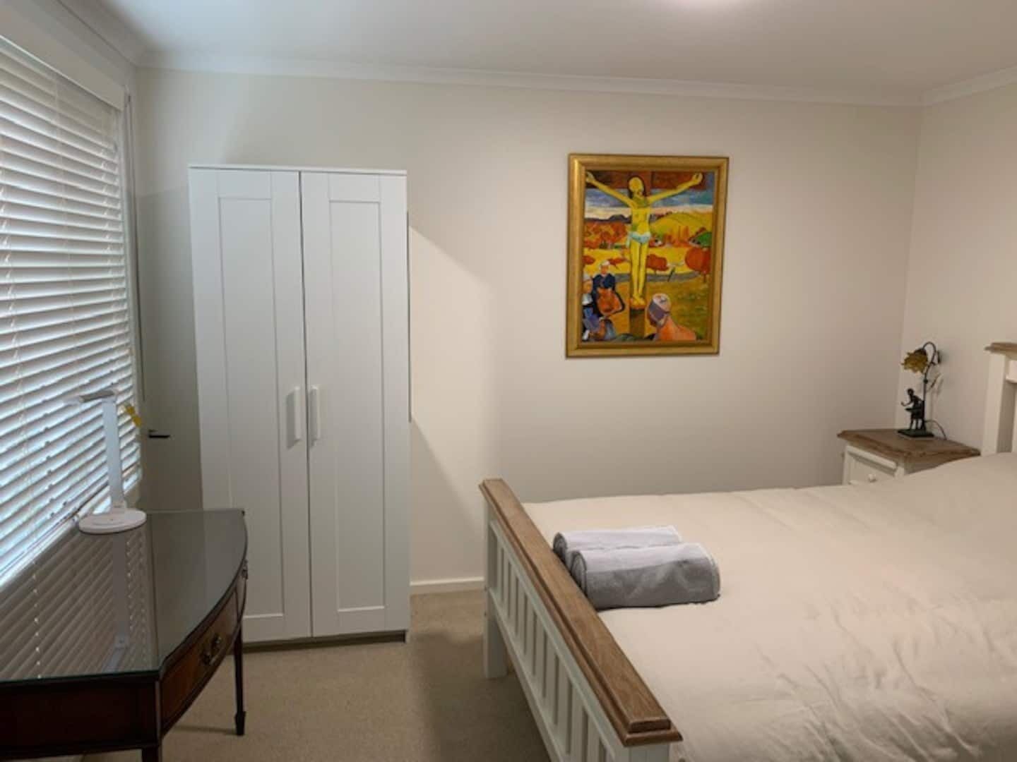 Clean and Stylish. Close to CBD. Newly renovated. — image 17