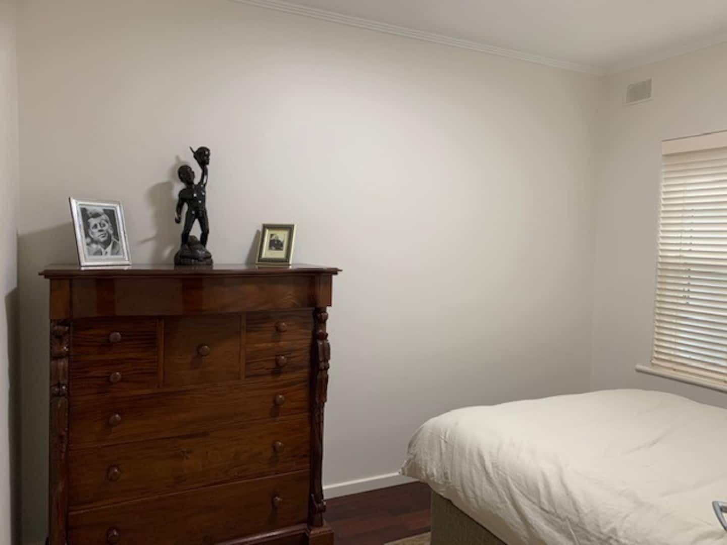 Clean and Stylish. Close to CBD. Newly renovated. — image 14