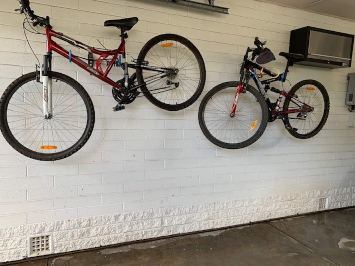 Clean and Stylish. Close to CBD. Newly renovated. — image 2