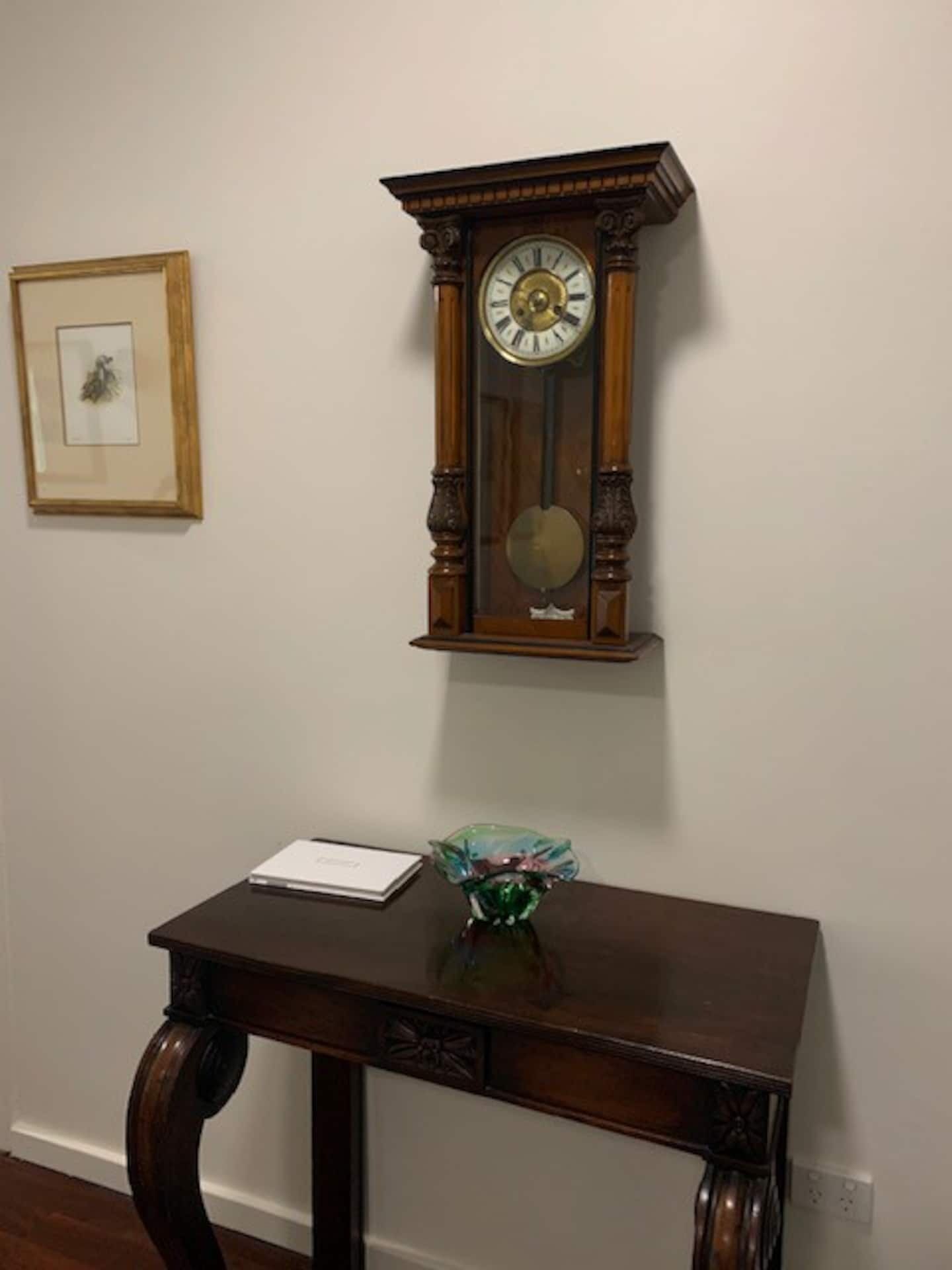 Clean and Stylish. Close to CBD. Newly renovated. — image 10