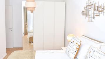 2 chambres, coffres-forts dans les chambres, bureau