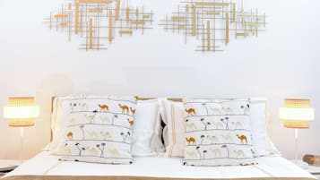 2 chambres, coffres-forts dans les chambres, bureau