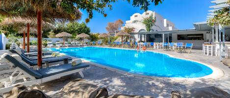 Alberca al aire libre por temporada