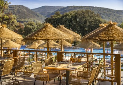 Valamar Amicor Resort 