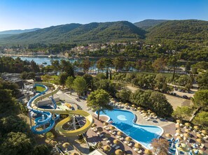 Seasonal outdoor pool - Valamar Amicor Resort (Stari Grad)