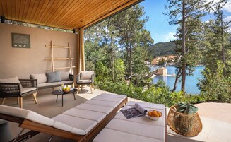 Villa for 2+3 Seaside | 露台