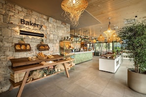 Free daily buffet breakfast - Valamar Amicor Resort (Stari Grad)