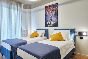 Deluxe Twin kamer | Hypoallergeen beddengoed, donzen dekbedden, verduisterende gordijnen