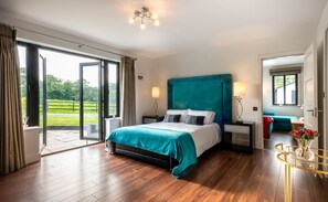 6 chambres, bureau, fer et planche à repasser, accès au Wi-Fi (inclus)