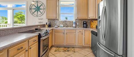 Microwave, dishwasher, coffee/tea maker, toaster