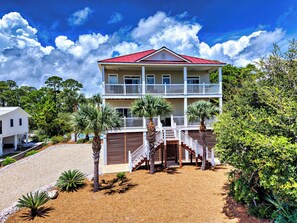 Exterior - 4 BR with Pool - Gulf Views, short walk to beach! (St George Island)
