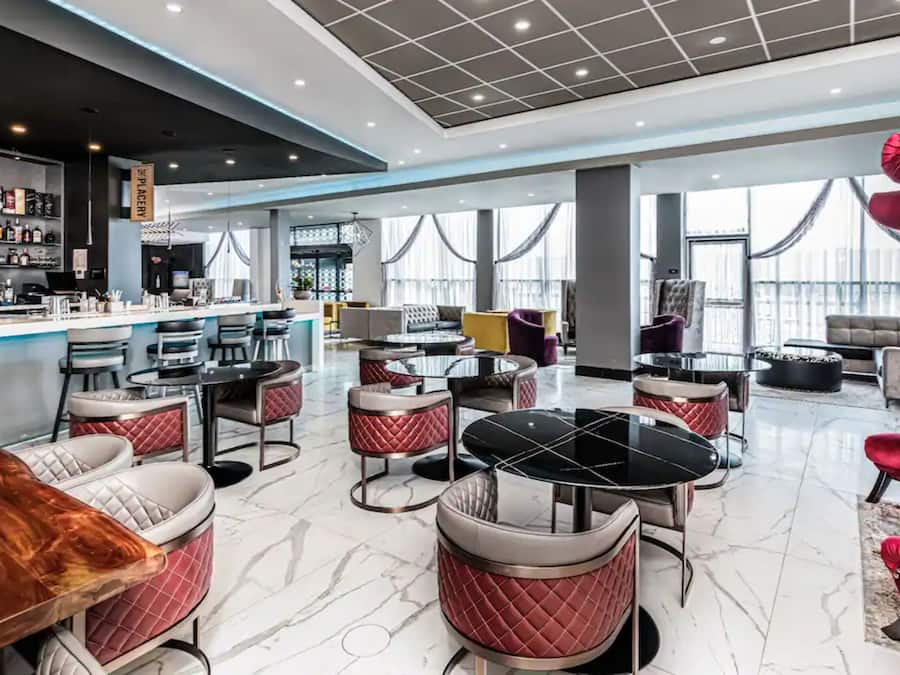 Breakfast, lunch and dinner served