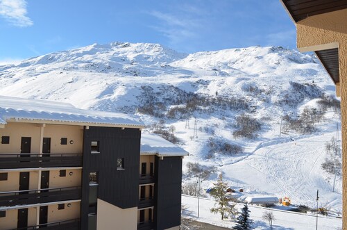 LES MENUIRES appartement 8 personnes 2 chambres + mezzanine