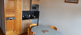 LES MENUIRES appartement 8 personnes 2 chambres + mezzanine