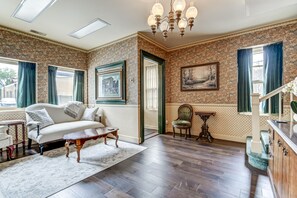 Téléviseur connecté, jeux vidéo, livres, sélection de musique