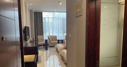 Anhua Hotel