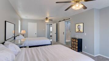 4 habitaciones, escritorio, tabla de planchar con plancha y wifi gratis