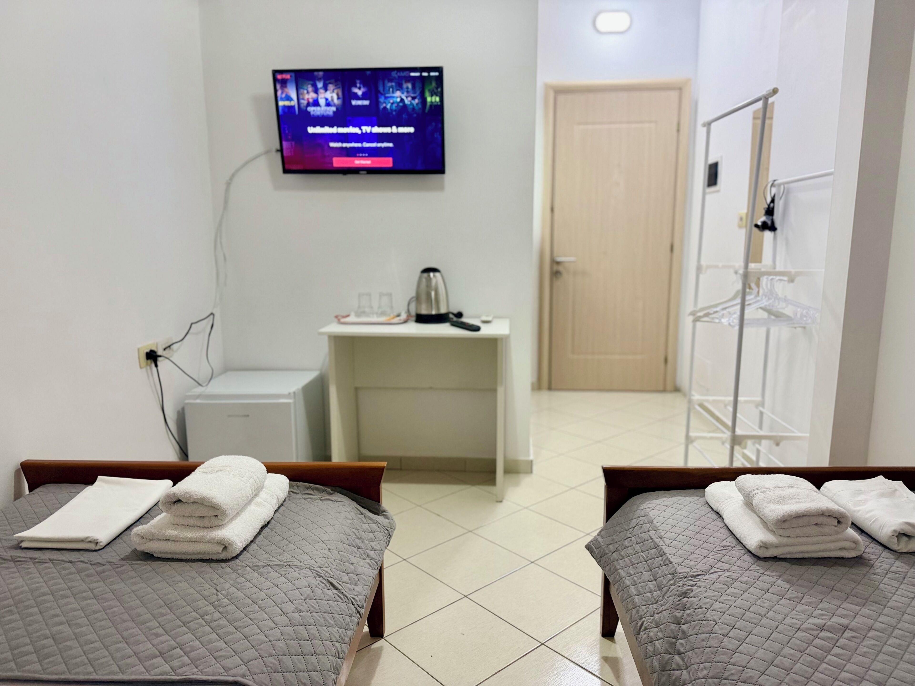 Double Room | Desk, iron/ironing board, free WiFi